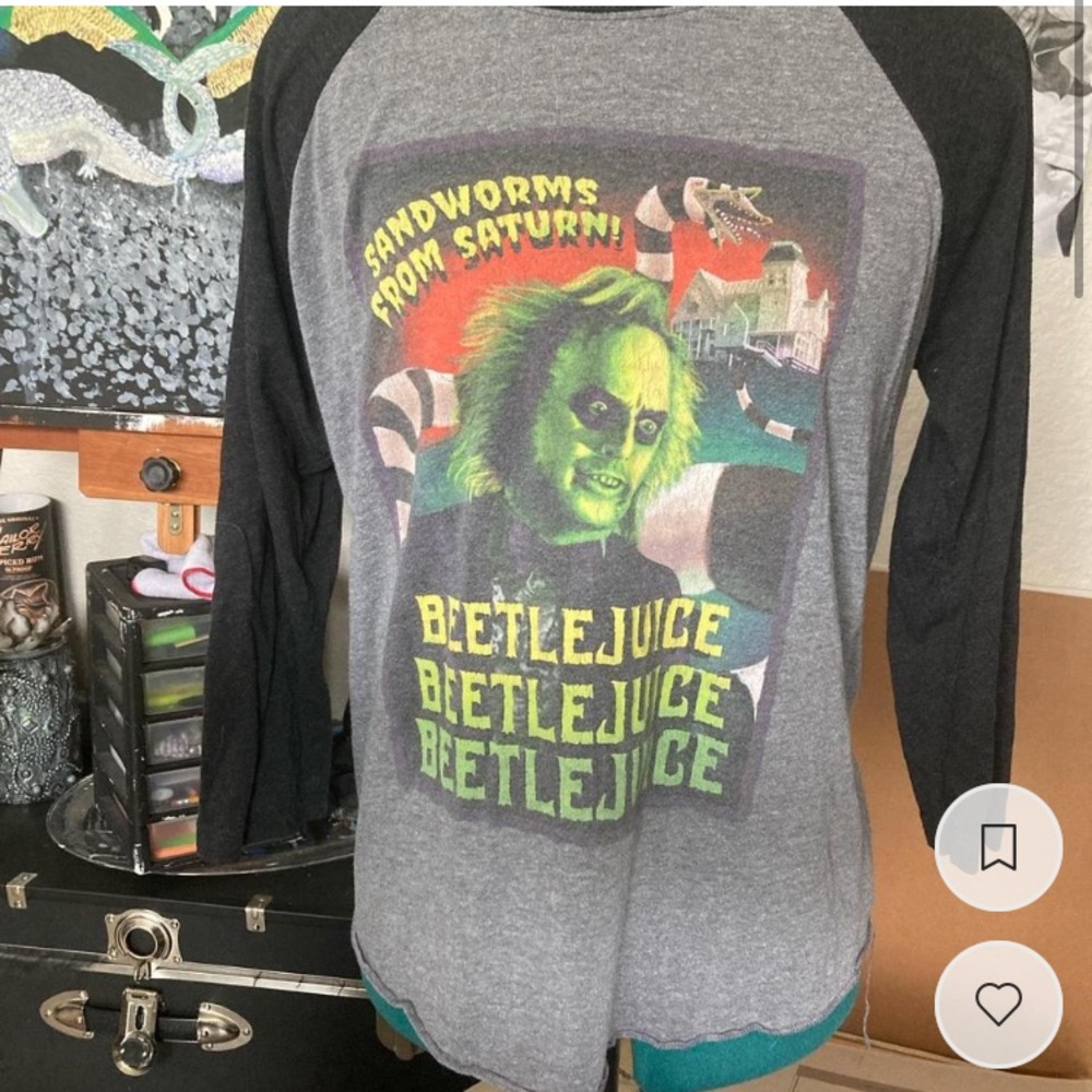 Men’s beetlejuice baseball tee
